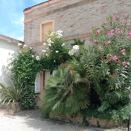 ベッド・アンド・ブレックファスト La Casa Di Tara Armonia E Natura レカナーティ