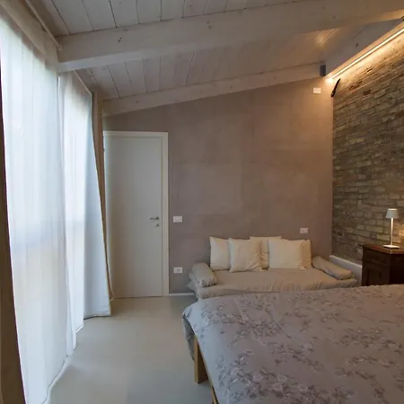 La Casa Di Tara Armonia E Natura Bed and Breakfast 3*